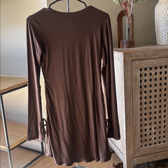 NWT Oh Polly Iskra Brown Modal Long Sleeve Mini Dress Chocolate Brown Large - Picture 9 of 9
